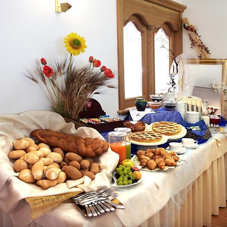 Cavallino Lovely Hotel Andalo Bagian luar foto