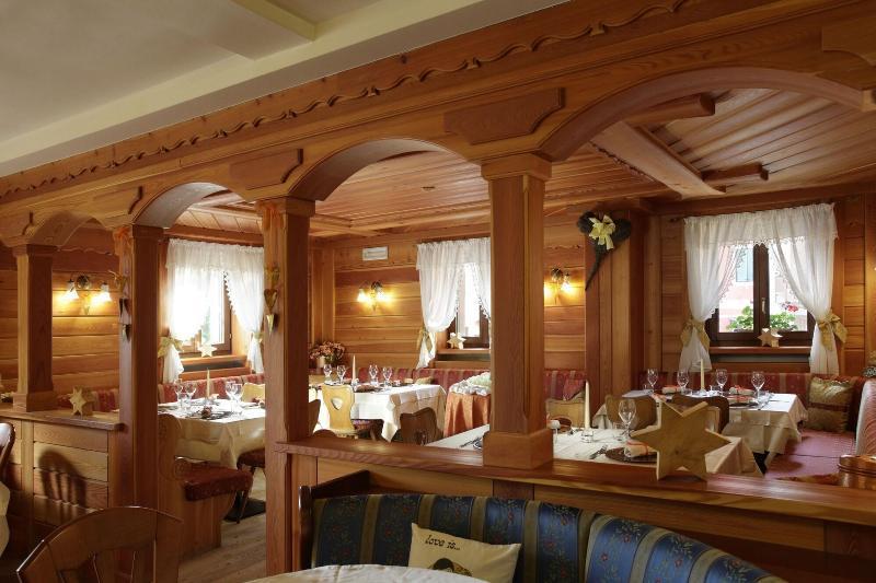 Cavallino Lovely Hotel Andalo Bagian luar foto