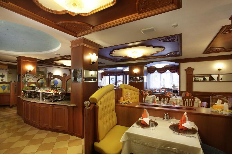 Cavallino Lovely Hotel Andalo Bagian luar foto