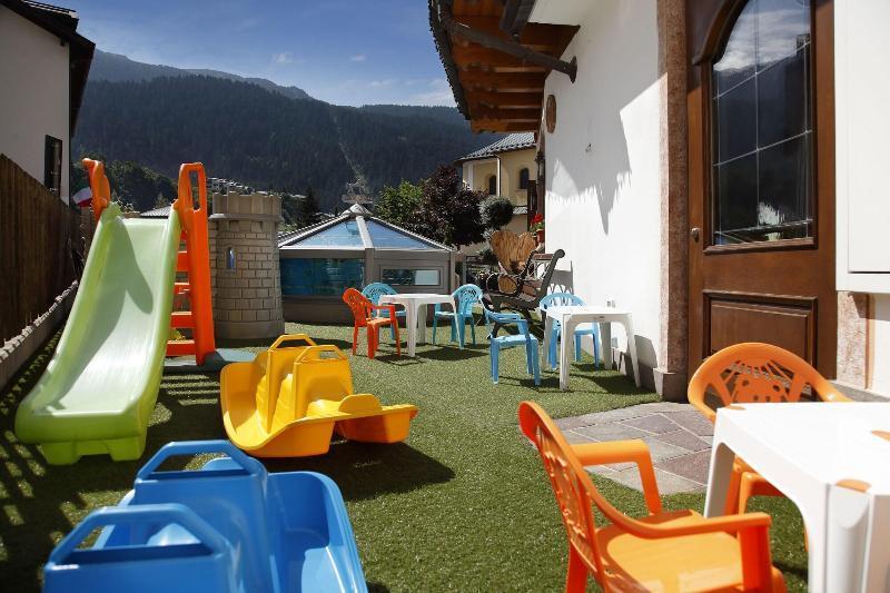 Cavallino Lovely Hotel Andalo Bagian luar foto