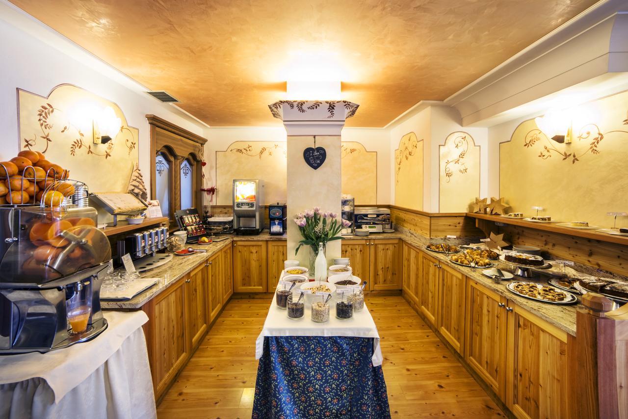 Cavallino Lovely Hotel Andalo Bagian luar foto